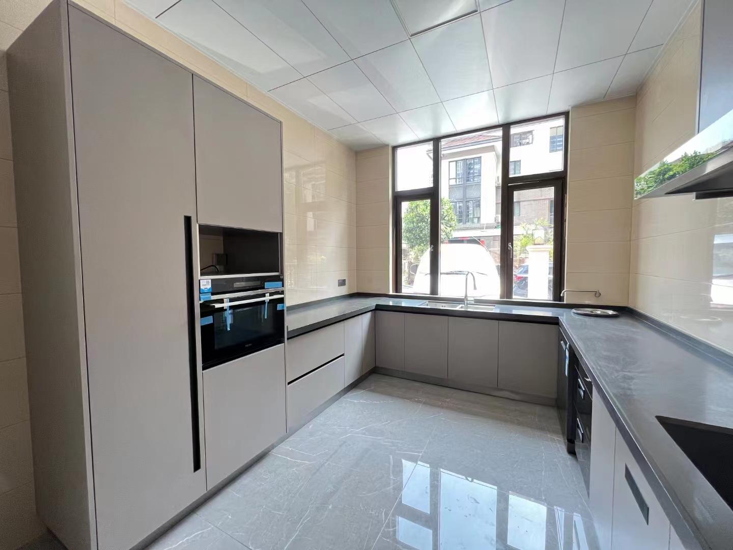 Home Kitchen